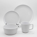 Aangepaste Western Style Color Ceramic Servies Sets